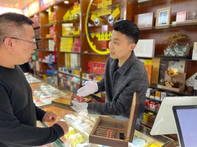 内幕！正品免税店香烟朋友圈代购批发“腥风血雨”